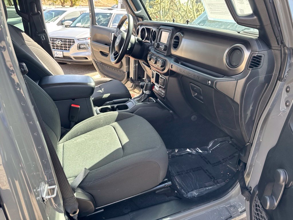 Used 2020 Jeep Wrangler Unlimited Sport AWD/4WD image 16