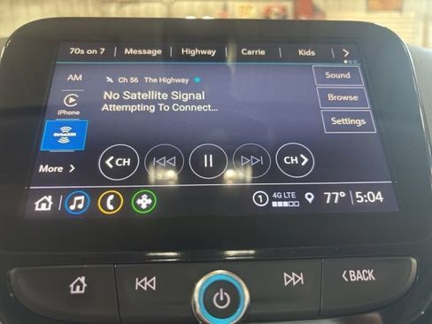 Used 2024 Chevrolet Equinox Premier w/ LPO, Floor Liner Package AWD/4WD image 4