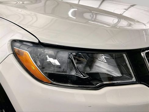Used 2018 Jeep Compass Limited w/ Safe & Security Group AWD/4WD image 27