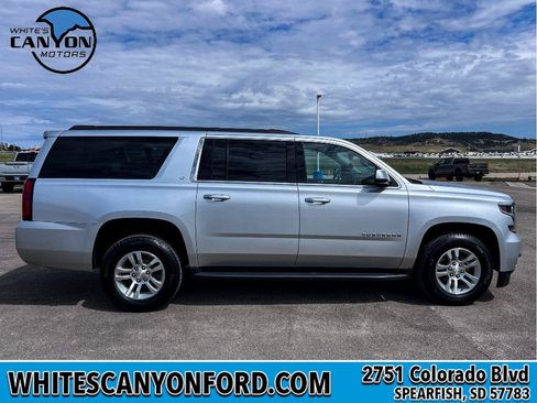 Used 2019 Chevrolet Suburban LT AWD/4WD image 12