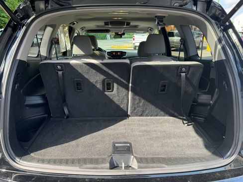 Used 2019 Honda Pilot Touring image 18