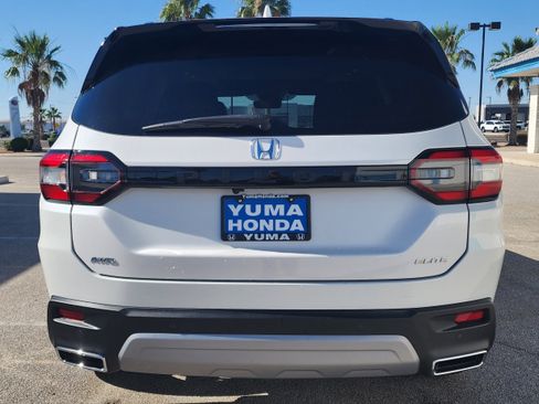 Certified 2025 Honda Pilot Elite image 6