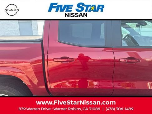Used 2024 Chevrolet Colorado LT w/ LT Convenience Package III RWD image 6