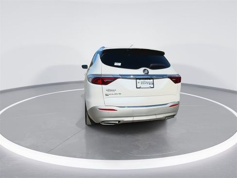 Used 2022 Buick Enclave Premium image 7