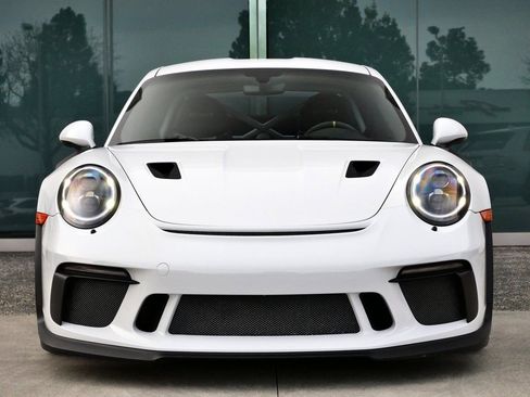 Used 2019 Porsche 911 GT3 RS image 2