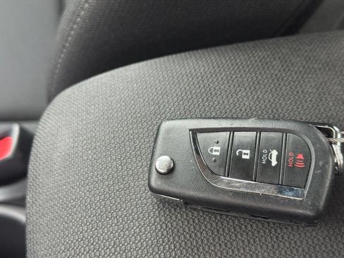 Used 2025 Toyota Corolla LE FWD image 18