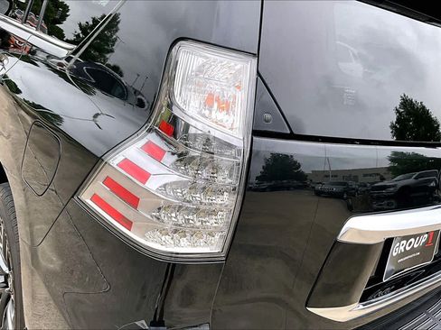Used 2023 Lexus GX 460 Premium w/ Premium Plus Package AWD/4WD image 26
