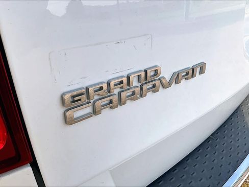 Used 2019 Dodge Grand Caravan SXT w/ Driver Convenience Group FWD image 31