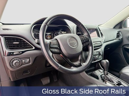 Used 2021 Jeep Cherokee Latitude Plus image 14