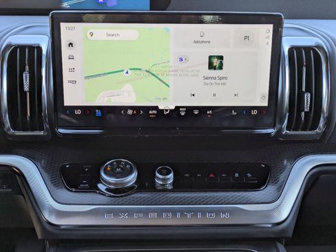 New 2025 Ford Expedition Platinum w/ Stealth Performance Package image 20