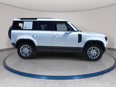 Used 2023 Land Rover Defender 110 S AWD/4WD image 4