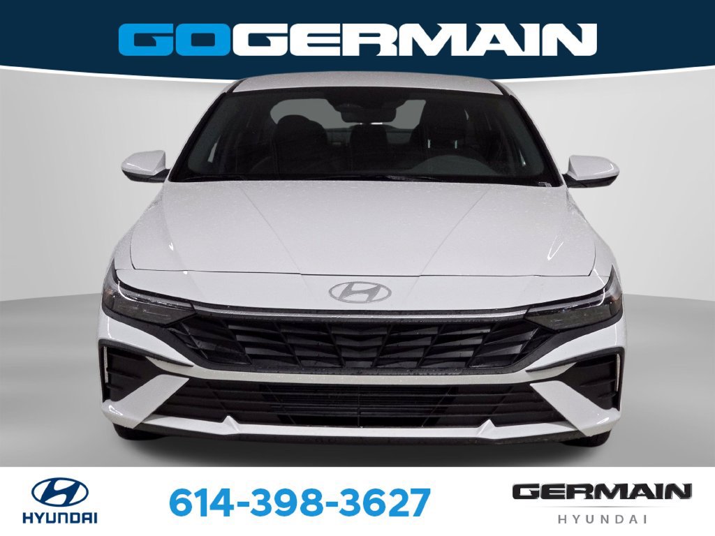 Certified 2026 Hyundai Elantra SE FWD image 2