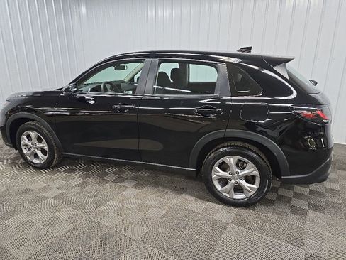 Used 2023 Honda HR-V LX image 4