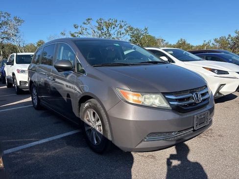 Used 2016 Honda Odyssey SE image 4