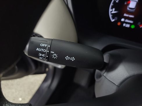 Used 2025 Honda HR-V LX image 27