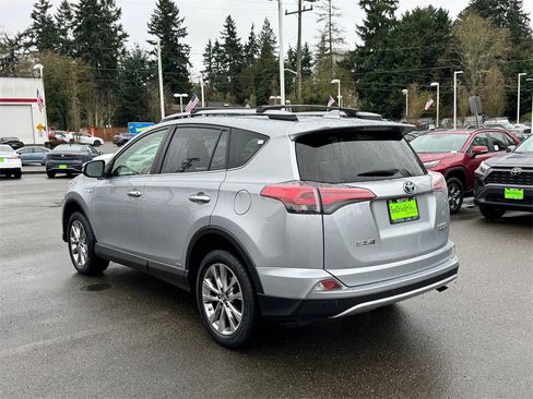 Used 2017 Toyota RAV4 Limited image 5