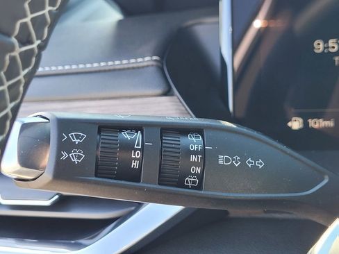 New 2026 GMC Acadia Denali w/ Super Cruise Package AWD/4WD image 22