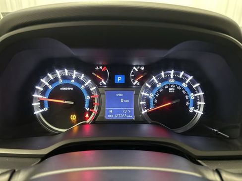 Used 2016 Toyota 4Runner SR5 AWD/4WD image 13