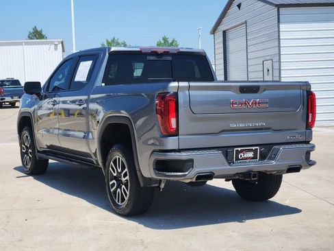Used 2021 GMC Sierra 1500 AT4 w/ AT4 Premium Package AWD/4WD image 7
