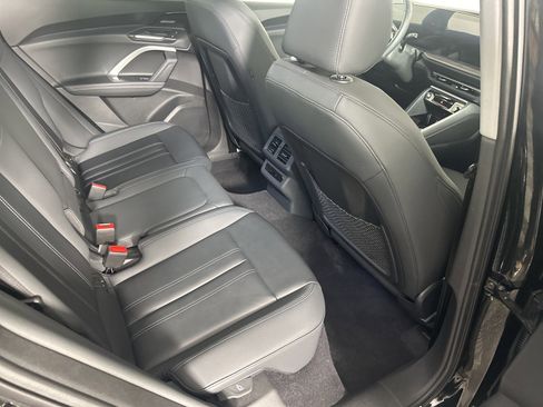 Used 2025 Audi Q5 Premium Plus w/ Premium Plus image 12