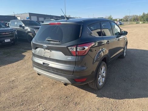 Used 2017 Ford Escape SE AWD/4WD image 7