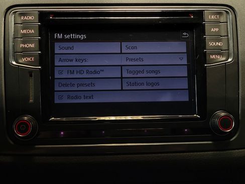 Used 2017 Volkswagen Tiguan Limited w/ Premium Package image 25