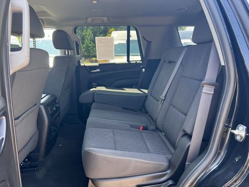 Used 2017 GMC Yukon SLE w/ SLE Value Package image 24