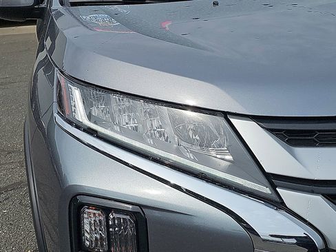 Used 2025 Mitsubishi Outlander Sport ES AWD/4WD image 9