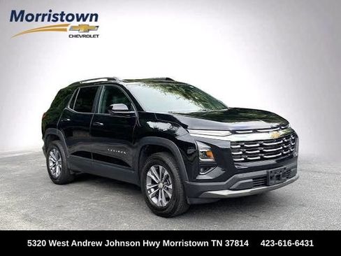 Used 2025 Chevrolet Equinox LT FWD image 1