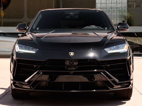 Used 2024 Lamborghini Urus Performante AWD/4WD image 5