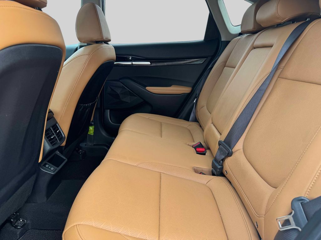Used 2024 Kia Seltos EX AWD/4WD image 10