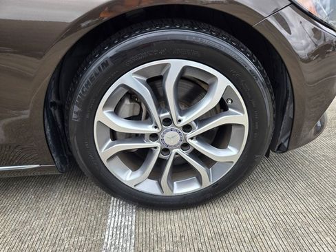 Used 2016 Mercedes-Benz C 300 Sedan image 14