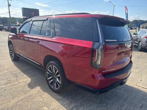 Used 2022 Cadillac Escalade ESV Sport w/ Touring Package AWD/4WD image 6