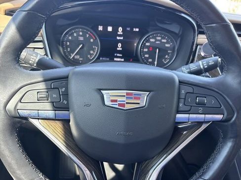 Used 2020 Cadillac XT6 Premium Luxury w/ Platinum Package AWD/4WD image 31