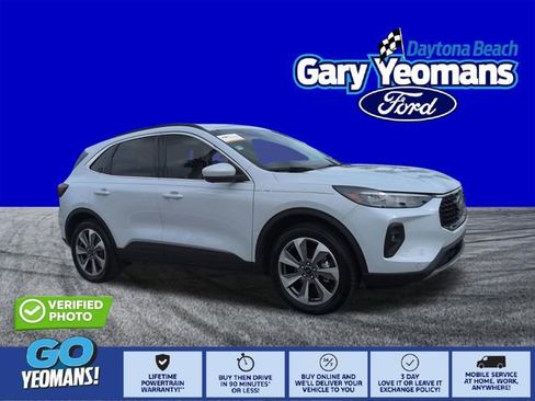 Certified 2025 Ford Escape Platinum w/ Premium Technology Package AWD/4WD image 1