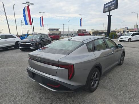 Used 2025 Kia K4 FWD image 5
