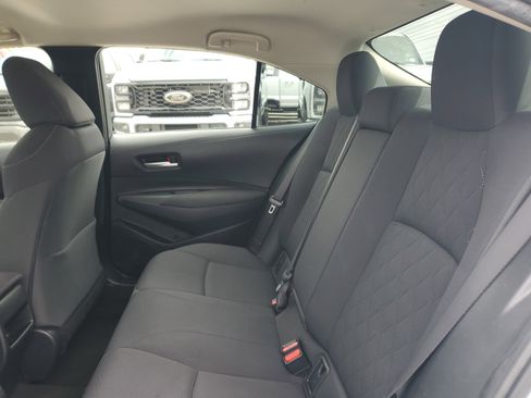 Used 2020 Toyota Corolla LE image 12