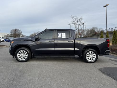 Used 2022 Chevrolet Silverado 1500 Custom image 7