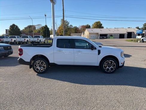 New 2025 Ford Maverick Lariat image 7