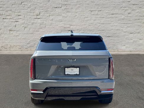 New 2026 Cadillac Escalade IQ Luxury 1 w/ LPO, Floor Liner Package AWD/4WD image 4