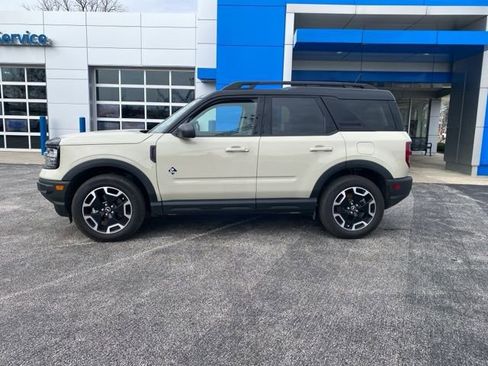 Used 2024 Ford Bronco Sport Outer Banks image 2