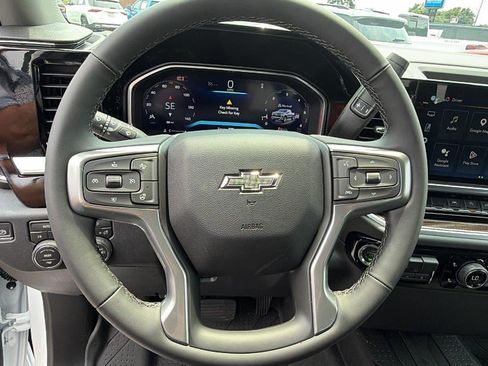 New 2026 Chevrolet Silverado 1500 RST w/ LPO, Dark Essentials Package AWD/4WD image 21