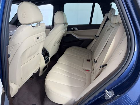 Used 2019 BMW X5 xDrive40i w/ Premium Package 2 AWD/4WD image 7