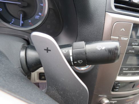 Used 2011 Lexus IS 250 RWD image 16