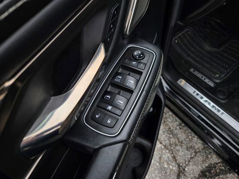 Used 2021 RAM 1500 Limited w/ Night Edition AWD/4WD image 15