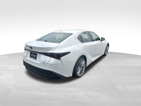 Used 2022 Lexus IS 300 AWD w/ Premium Package image 9