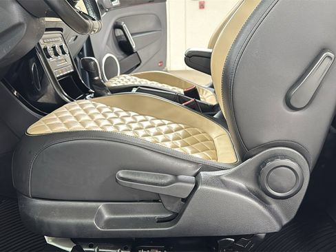 Used 2019 Volkswagen Beetle 2.0T Final Edition SEL image 14