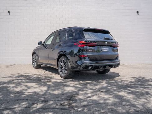 Used 2026 BMW X5 xDrive40i w/ M Sport Package AWD/4WD image 3