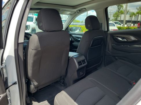 Used 2023 GMC Terrain SLE w/ Driver Convenience Package FWD image 14