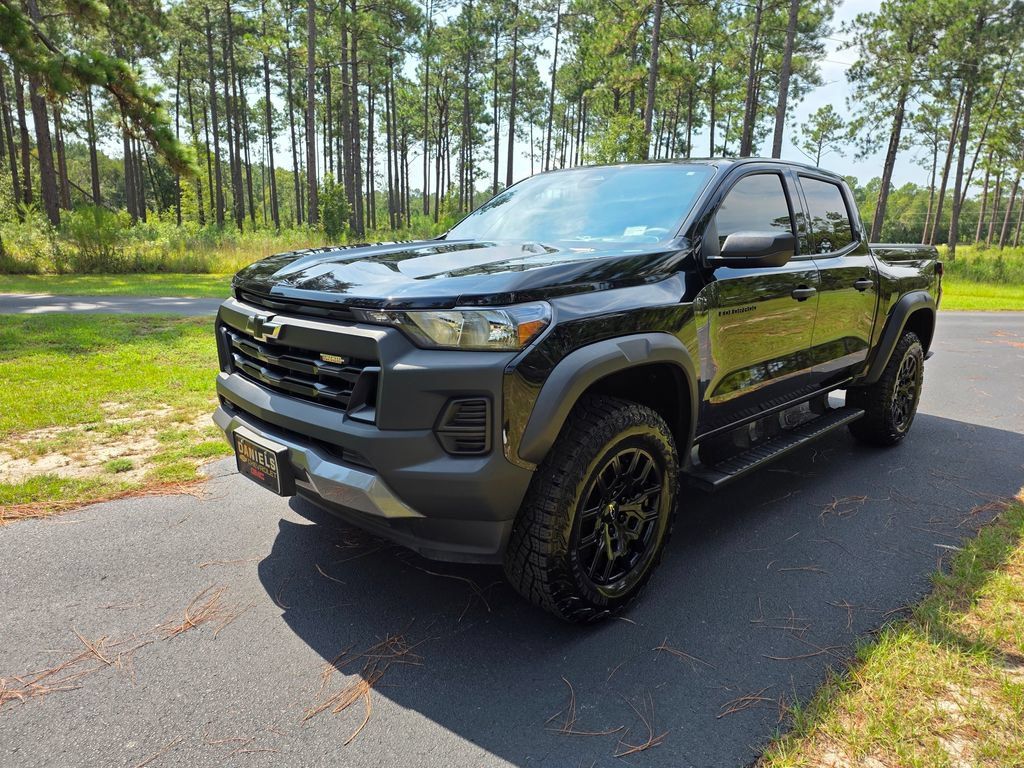 Used 2024 Chevrolet Colorado Trail Boss w/ Advanced Trailering Package AWD/4WD image 1